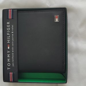 Tommy Hilfiger wallet